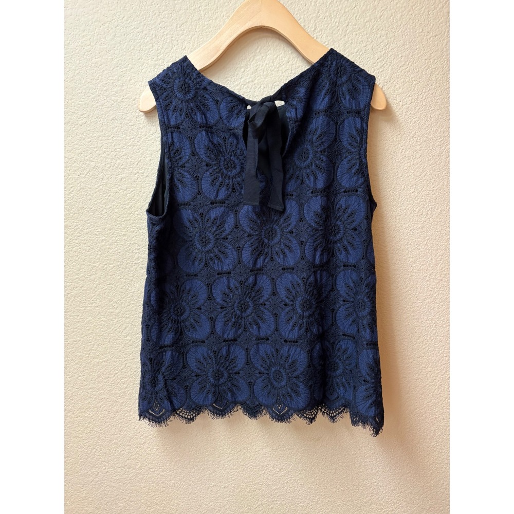 Banana Republic Navy Floral Lace Sleeveless Tie Back Top Small - Picture 6 of 6